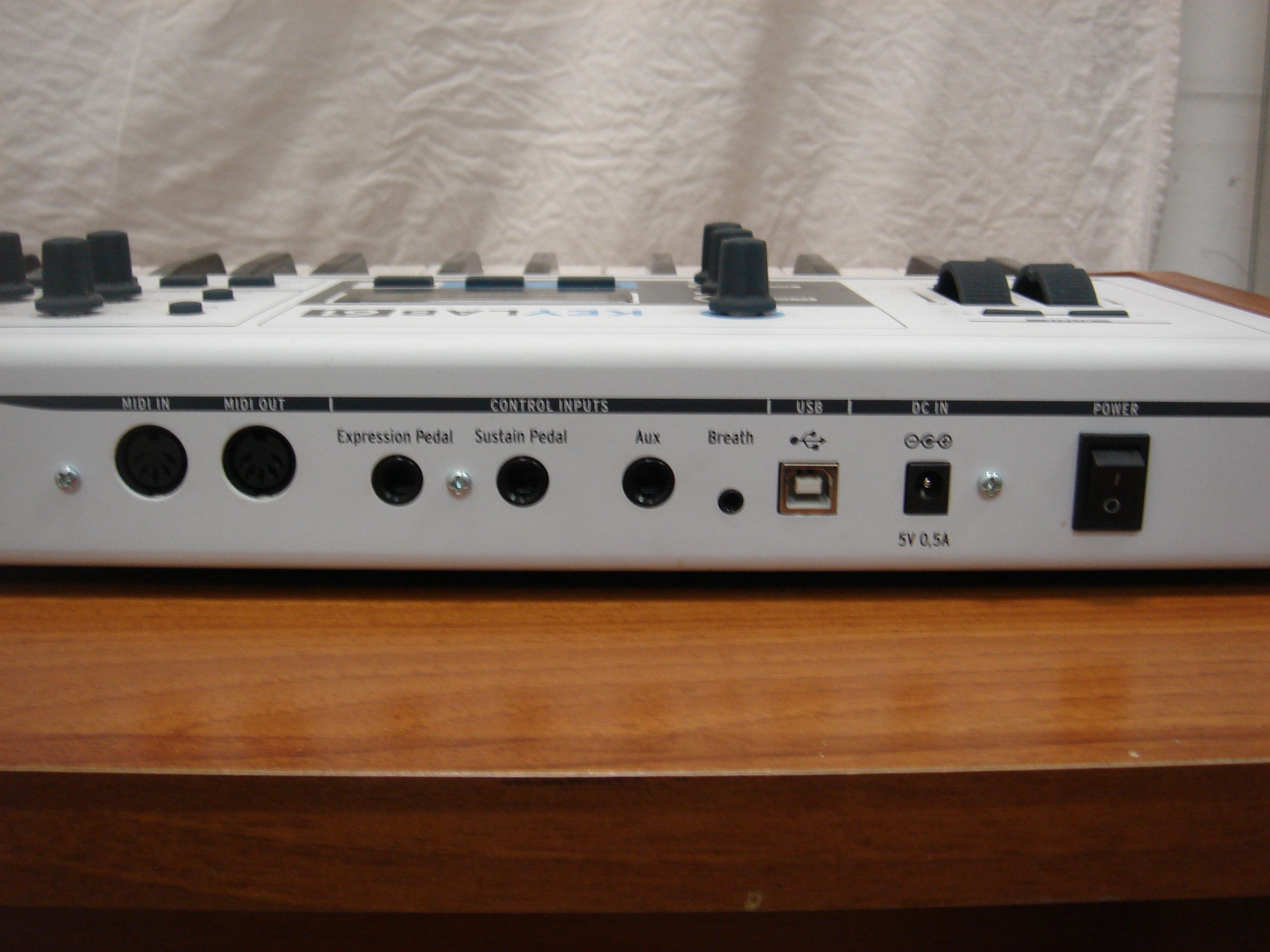 ARTURIA KEYLAB61 CONTROLLER MIDI USB 61 TASTI SEMIPESATI USATA 6
