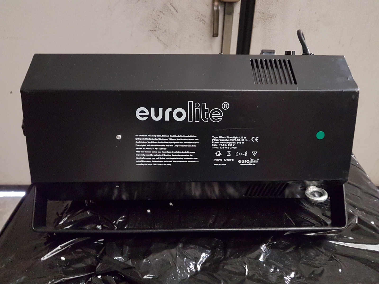 eurolite-black-floodlight-125-watt-lampada-wood-raggi-uv-lampada-esclusa-usato-1