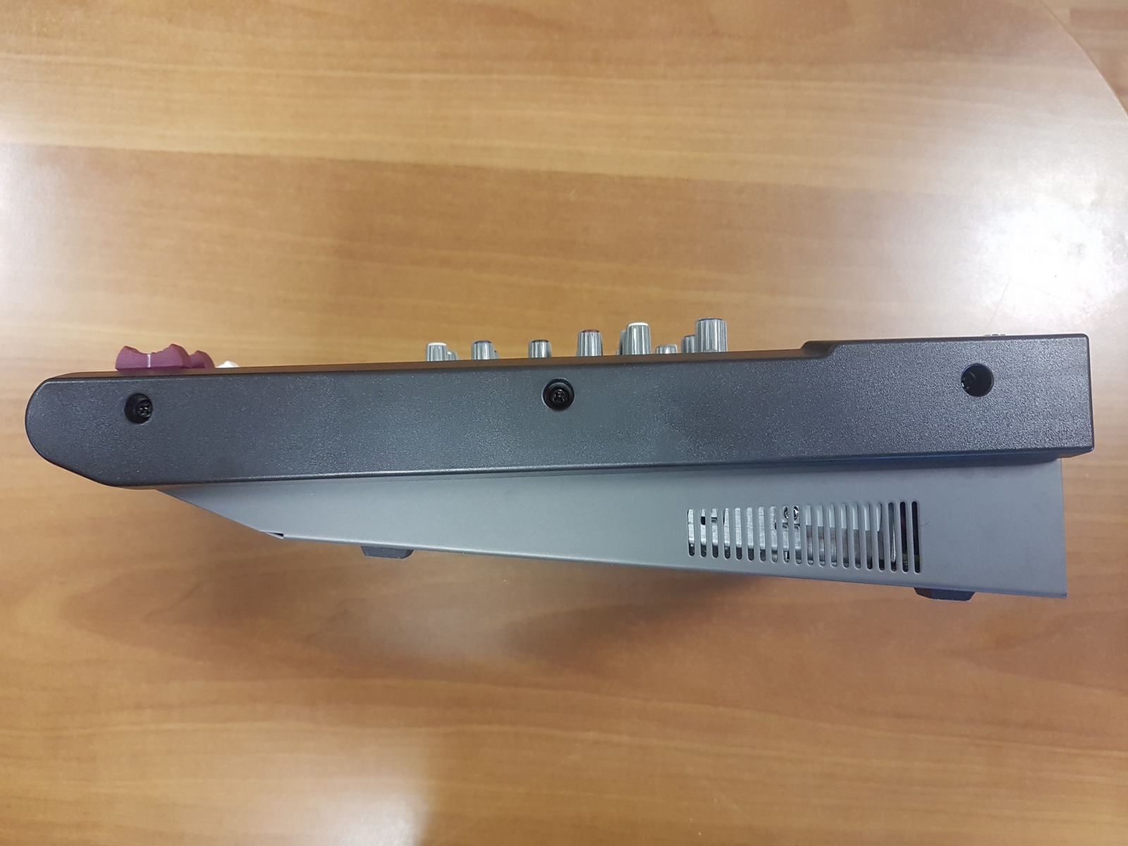 PHONIC AM1204FX MIXER 8 CANALI CON EFFETTI DIGITALI PHANTOM 48 V SLIDER STEREO 60MM USATO 3