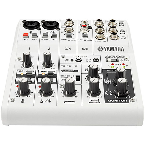 YAMAHA AG06 MIXER 1