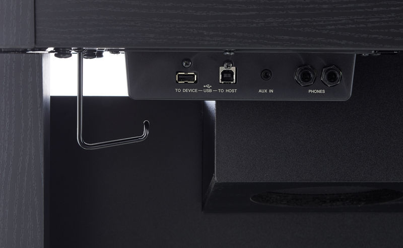 YAMAHA CLAVINOVA CLP675BK BLACK PIANOFORTE DIGITALE NERO 8