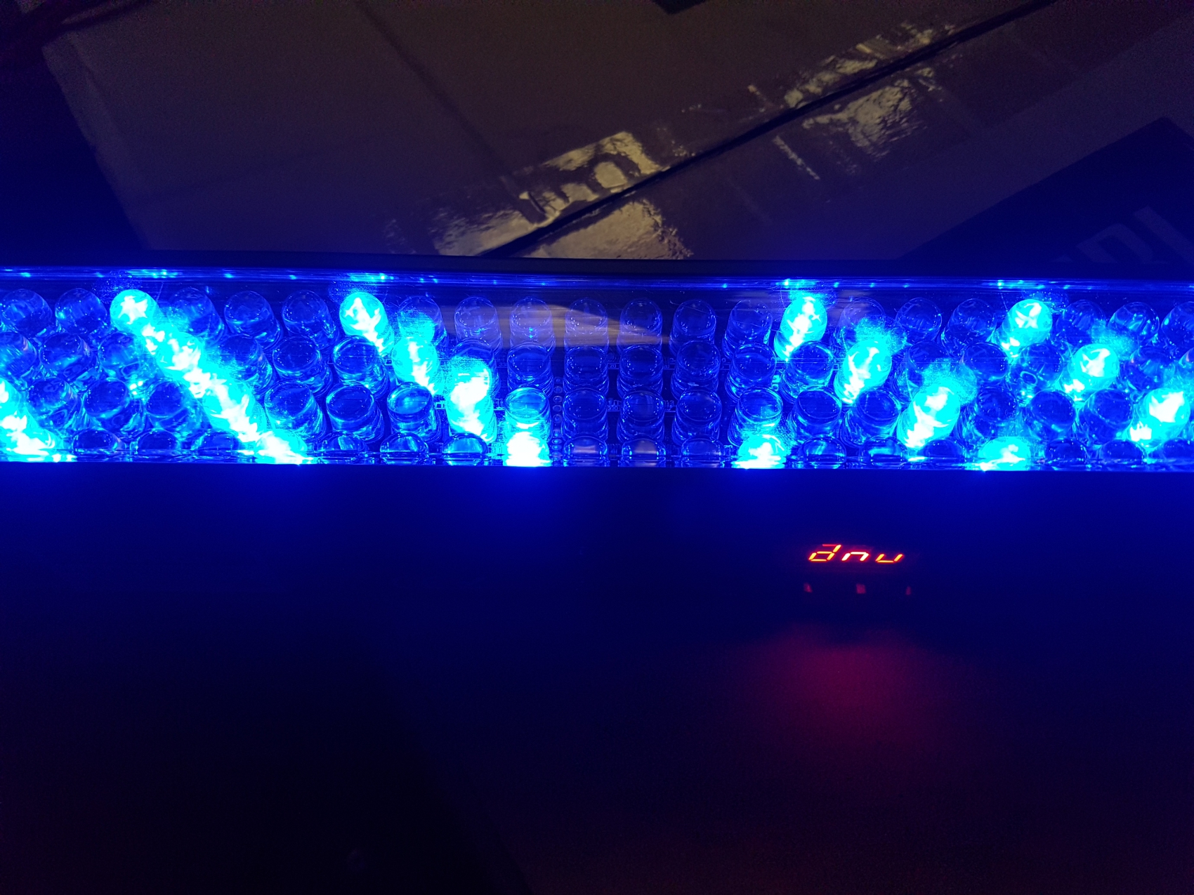 EXTREME BAR320 BARRA LED ARCHITETTURALE 320 LED RGBW A 8 SEZIONI FUNZIONI EFFETTO LUCE STROBO, DIMMER, COLORE STATICO, MACRO A COLORI EX-DEMO 4