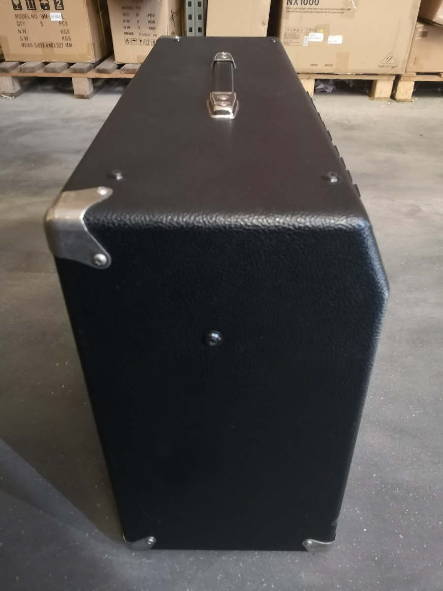 FENDER FRONTMAN 212R AMPLIFICATORE COMBO PER CHITARRA 100 WATT 2×12 EX-DEMO 1