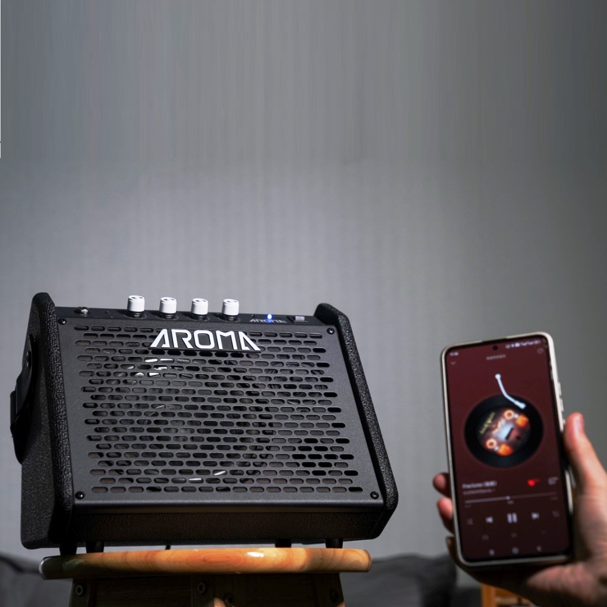 AROMA AMA 30 AMPLIFICATORE 30 WATT 5″ PER CHITARRA ACUSTICA CON INGRESSO MICROFONO BATTERIA RICARICABILE INTEGRATA ED EFFETTO ECHO 6