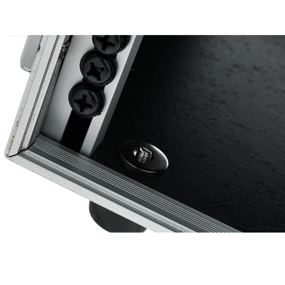 FLYHT PRO FLIGHT CASE 2U RACK DA 9,5 DOPPIA APERTURA PER RADIOMICROFONI E IN EAR 4