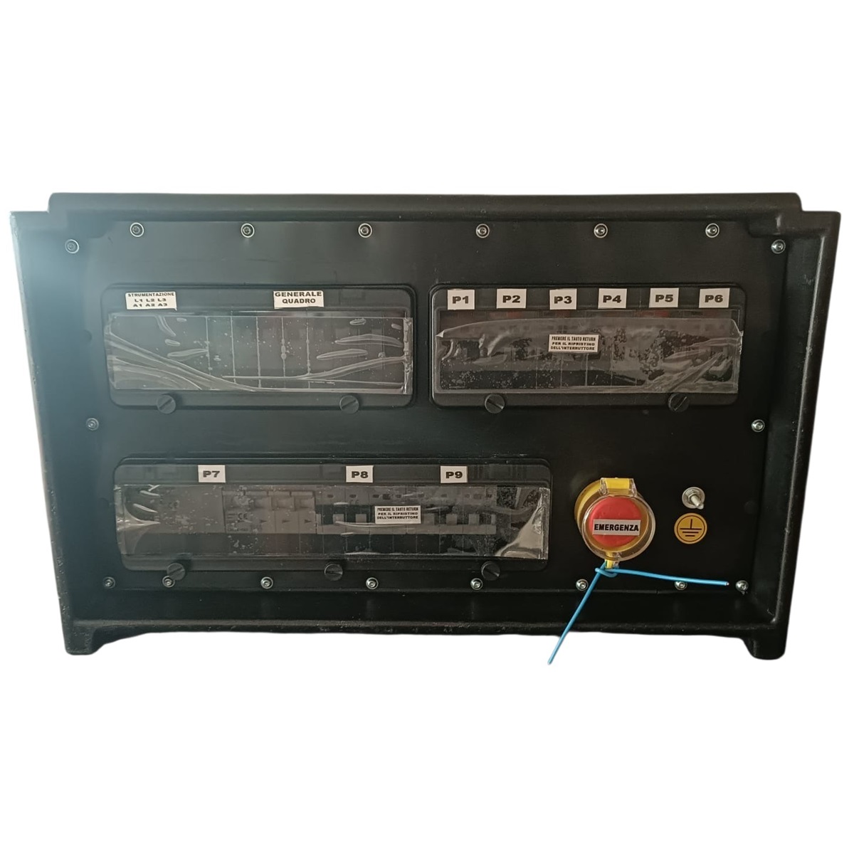 POWERBOX 125A CON MULTIMETRO DIGITALE PRESA 63A 2x32A 6x16A-3P PULSANTE DI SICUREZZA E MORSETTO TERRA F